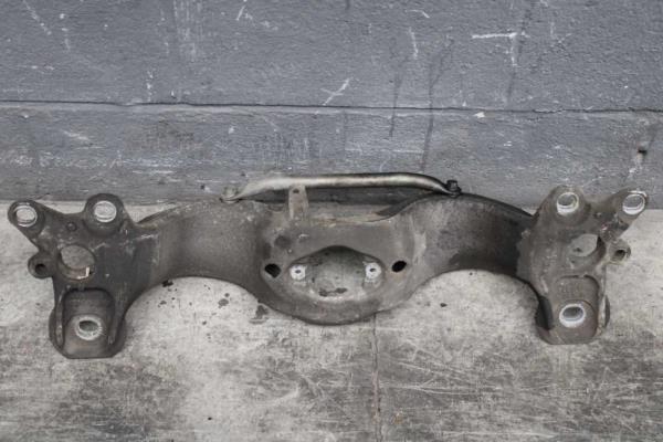 BERCEAU AUDI A4 B6 / B7 ( SUPPORT DE BOITE ) - Vue 1